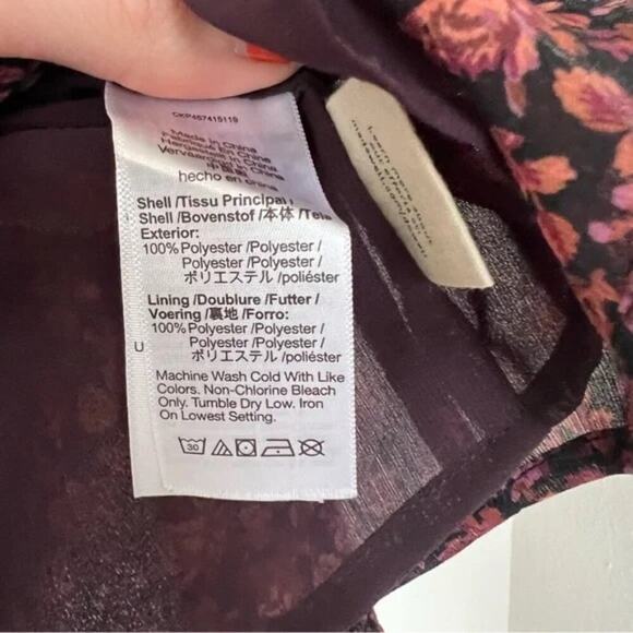 Madewell (Re)sourced Georgette Smocked-Cuff Button-Front Top in Orchard Floral - Picture 8 of 10